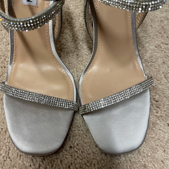 New Rhinestones Heels - Picture 2 of 4